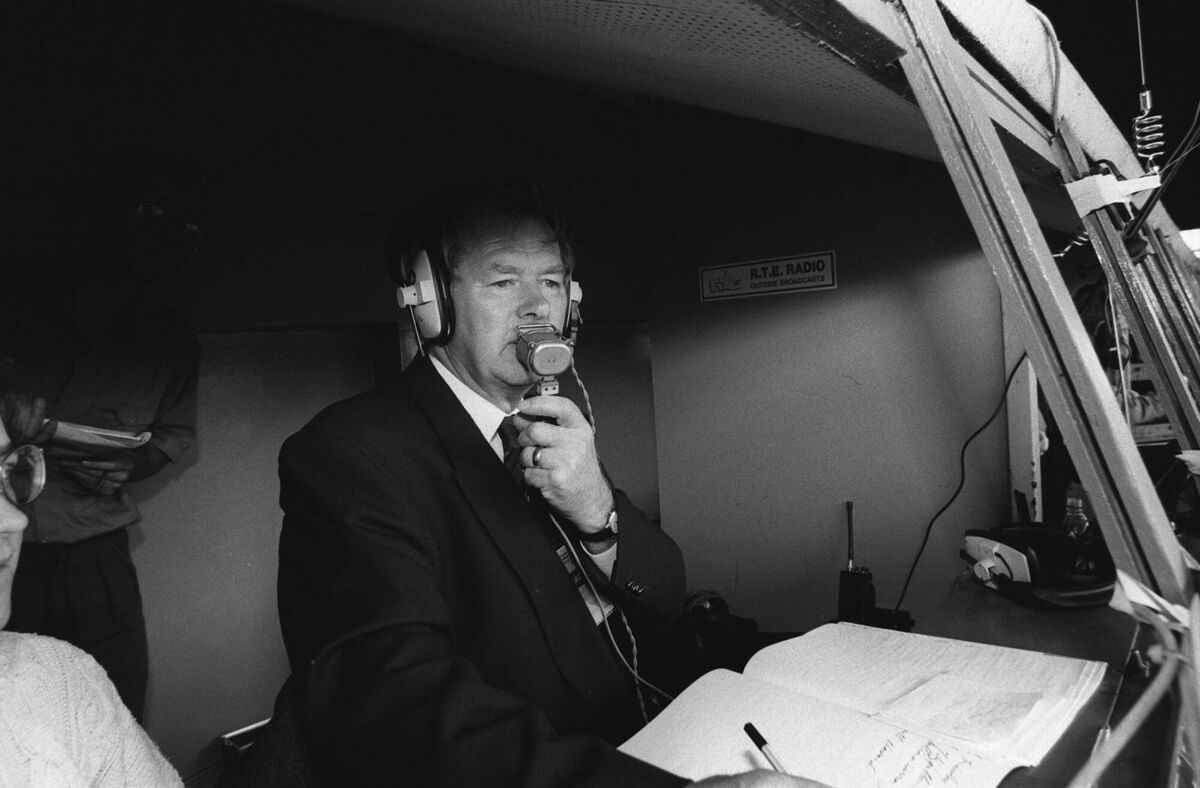 Mícheál Ó Muircheartaigh, the iconic GAA sports commentator at work in Croke Park. Photo: Billy Stickland / Inpho Mícheál Ó Muircheartaigh, the iconic GAA sports commentator at work in Croke Park. Photo: Billy Stickland / Inpho